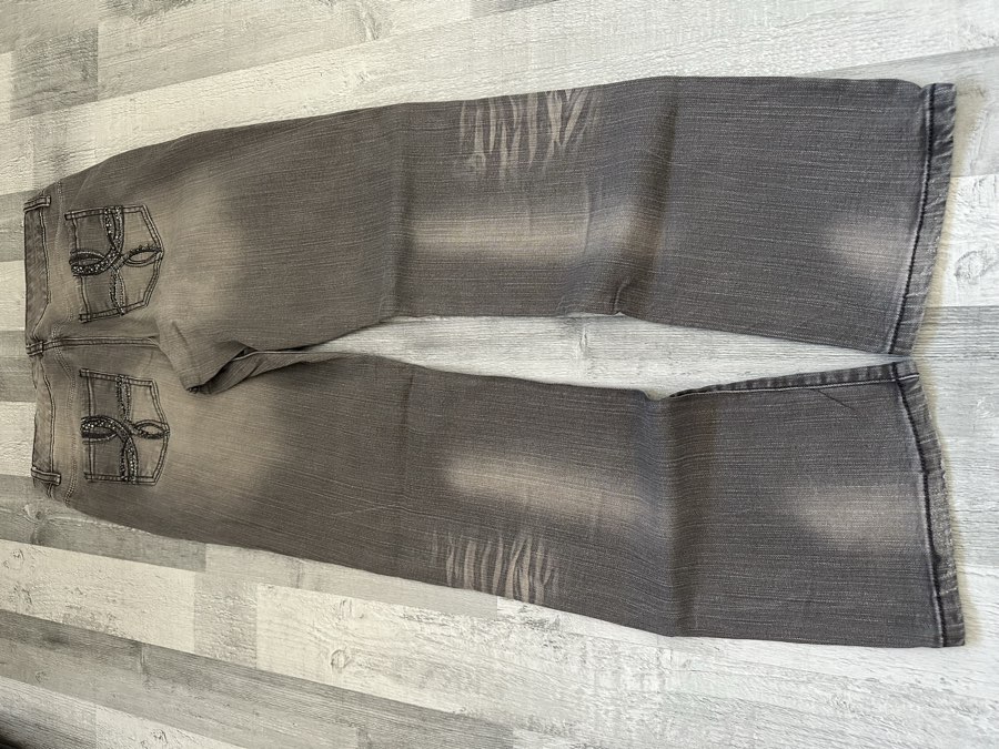 Y2K Denim · Grau / Braun